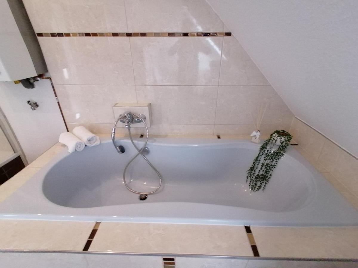 Ferienwohnung Resit 2 Steinhude Ngoại thất bức ảnh