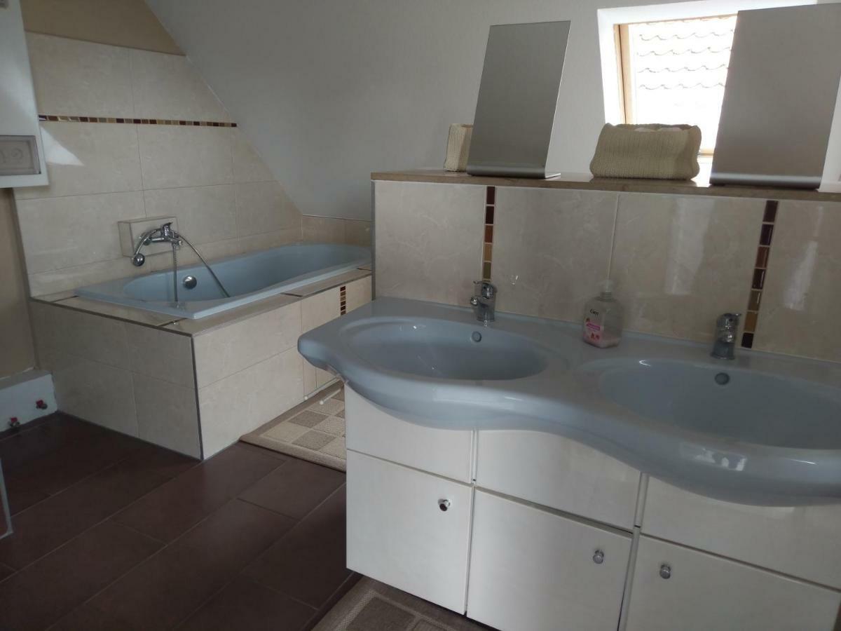 Ferienwohnung Resit 2 Steinhude Ngoại thất bức ảnh